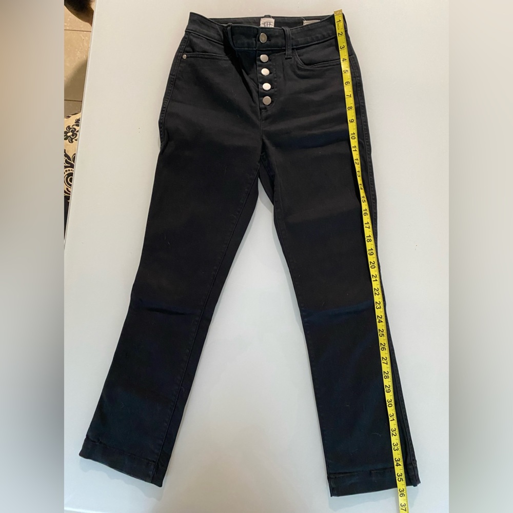 Gap Crop Flare in Size 0, Black with silver Button Fly